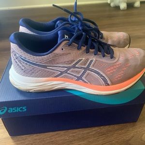 ASICS Tennis Shoes!